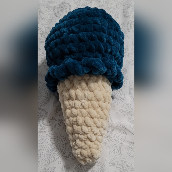 Crocheted Stuffed Ice Cream - Picture 3 of 4
